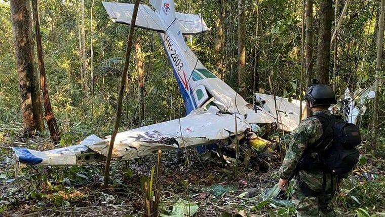 Encuentran a niños desaparecidos 40 días después de accidente de avión en la selva colombiana