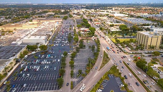 ¿Por qué Hialeah es la primera opción de los inmigrantes hispanos en Florida?