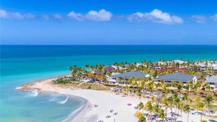 Grupo de turismo en Cuba Gaviota recomienda reservar hoteles directamente en sus burós
