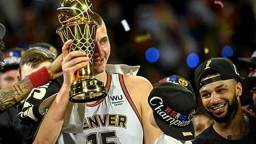 Denver Nuggets levantan su primer trofeo de NBA tras vencer a Miami Heat