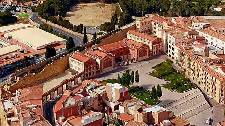 Esta universidad de España oferta becas de estudios para latinoamericanos