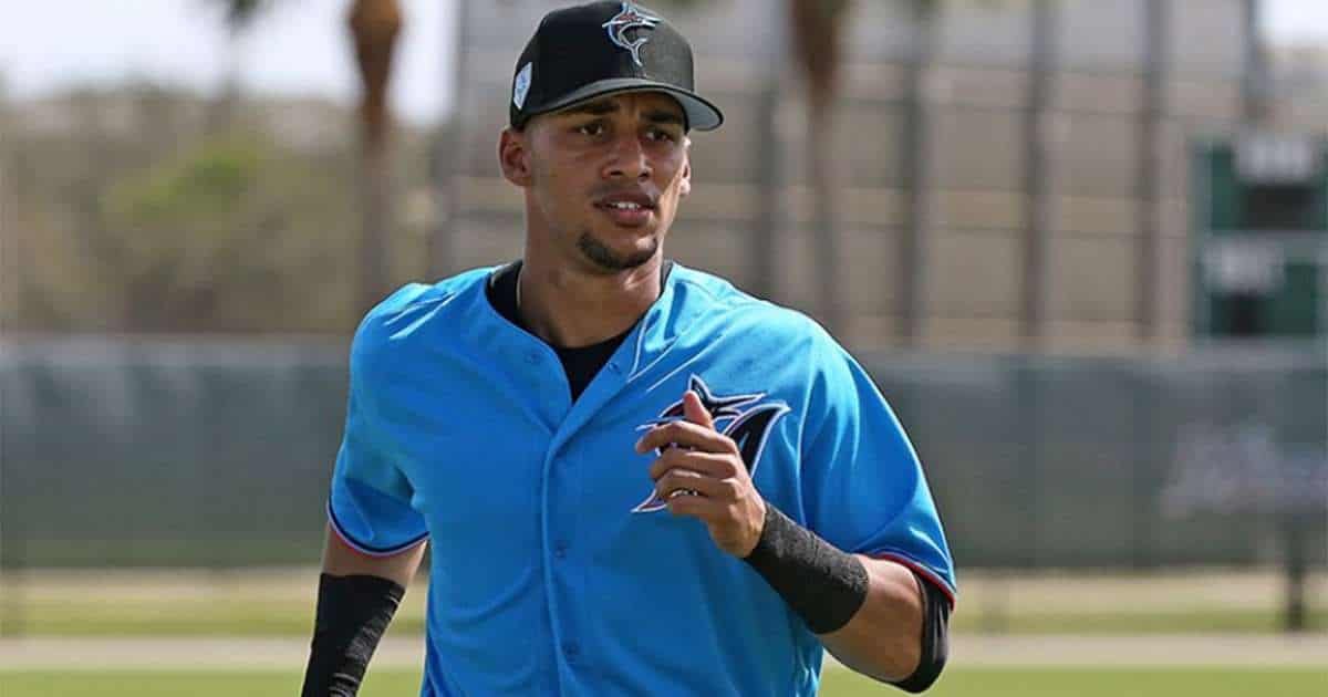Víctor Víctor Mesa deja la sucursal de los Marlins de Miami: ¿se le acaban las oportunidades?