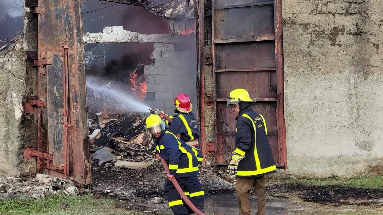 Five firefighters were injured in a fire in Astilleros del Golfo in eastern Cuba