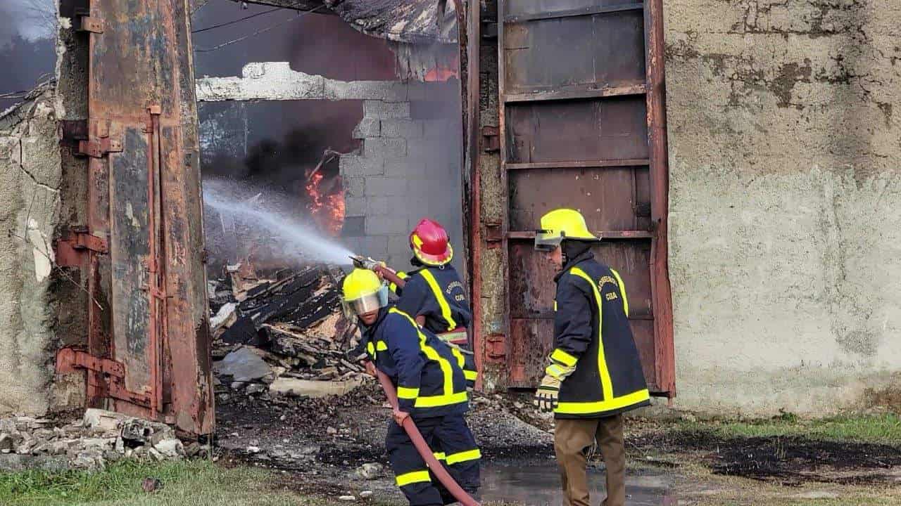 Five firefighters were injured in a fire in Astilleros del Golfo in eastern Cuba