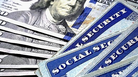 El Seguro Social de Estados Unidos ofrece un bono extra en los pagos mensuales. ¿Cómo obtenerlo?