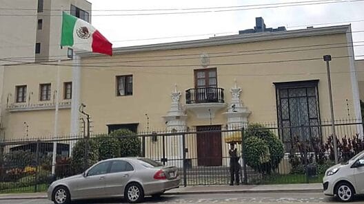 Miles de migrantes rompen récords de solicitudes de asilo en México