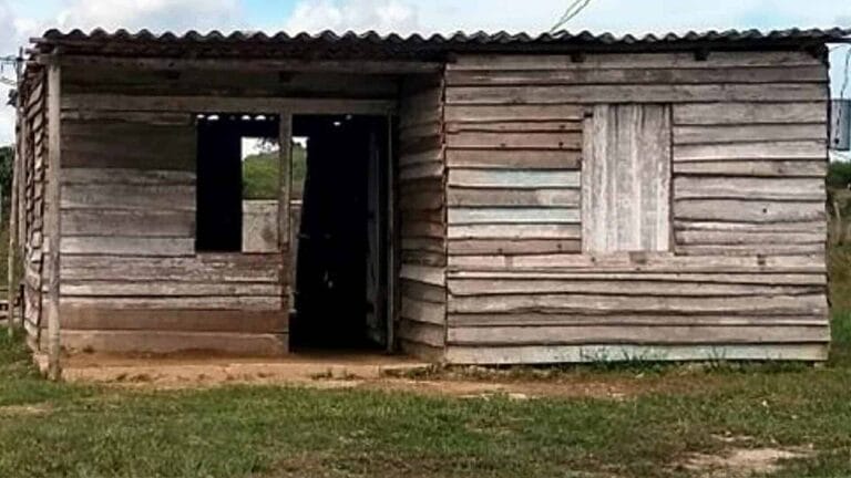 bohíos casas piso tierra cuba