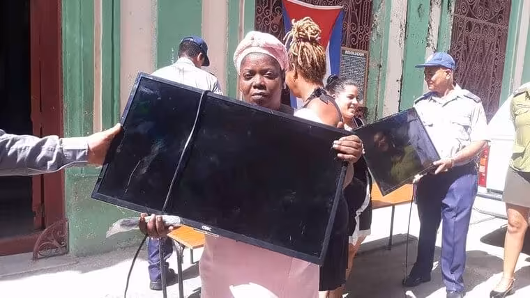 Recuperados nueve televisores robados de una secundaria en Centro Habana