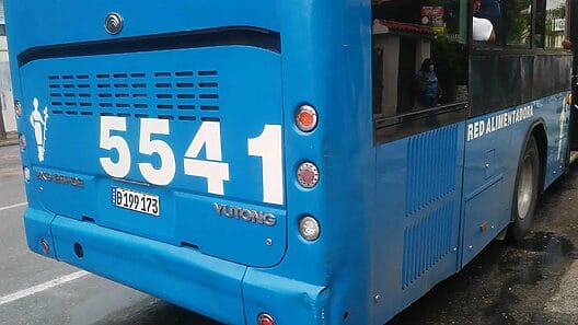 Implementan pagos con tarjeta magnética en guaguas cubanas
