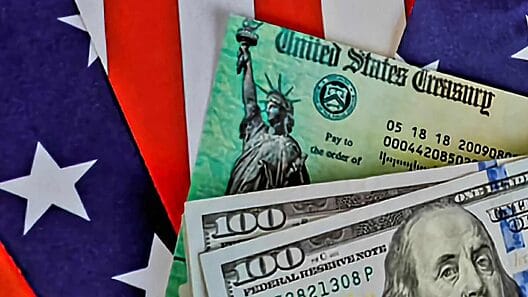 Cheques de estímulo en agosto en Estados Unidos. Estados que los envían