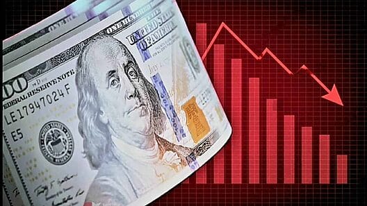 ¿Seguirá bajando el precio del dólar y el euro en Cuba? ¿A qué se debe la caída actual?