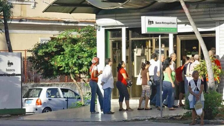 ¿Cómo trabajarán los bancos en Cuba el fin de año y feriados?