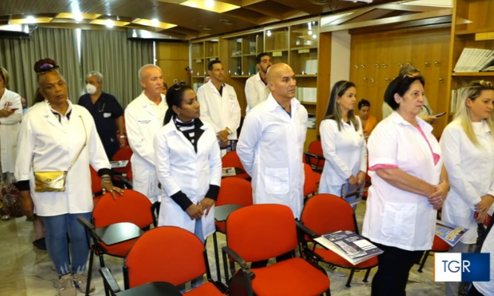 Altri medici cubani arrivarono nelle città italiane di Catanzaro, Cosenza e Crotone