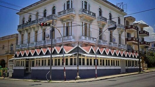 Conocido restaurante Varsovia en La Habana se convertirá en un mercado