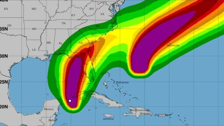 Idalia muy próxima al Cabo de San Antonio podría convertirse en huracán y Franklin ha alcanzado la Categoría 4