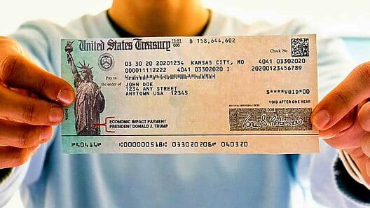 Tres millones de americanos aún no han reclamado un cheque de estímulo federal por la Covid-19. ¿Estás a tiempo?