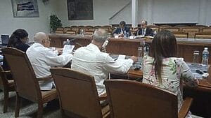 Cuba renegocia plan de pago de deudas con el Club de París