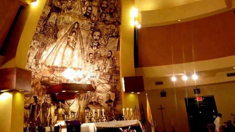 Rinden homenaje a la Virgen de la Caridad del Cobre en Miami