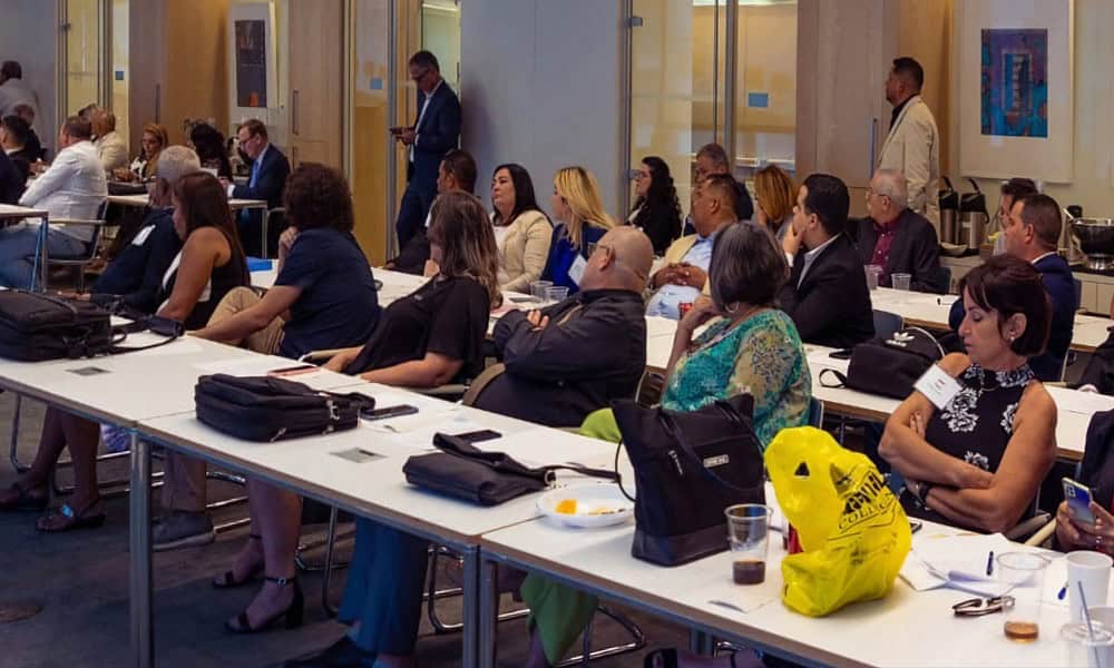 Cuban private business leaders meet in Miami to reach commercial agreements
