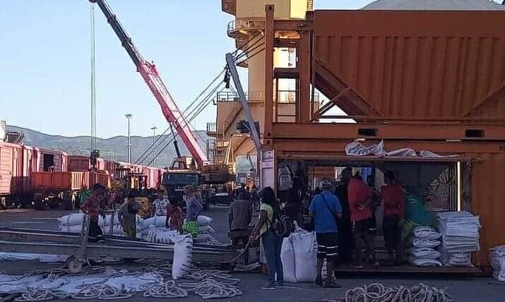 Mincin asegura que comenzó distribución del arroz de la canasta familiar en Cuba