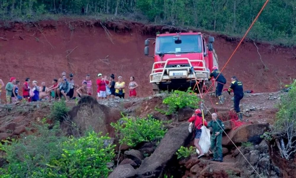 rescate personas holguín moa río crecido