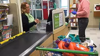 salario cajero miami