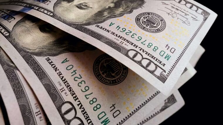 Sube el precio del dólar en Cuba. Así están el euro y la MLC en el mercado informal de divisas