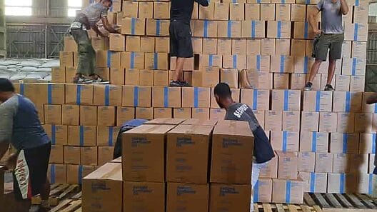 Trasladan aceite donado a Cuba hacia las provincias orientales