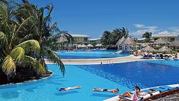 Hoteles para noviembre en Cuba: el más económico es casi 10 veces el salario básico (+lista)