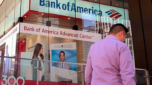 Bancos de Estados Unidos no podrán negar créditos a inmigrantes