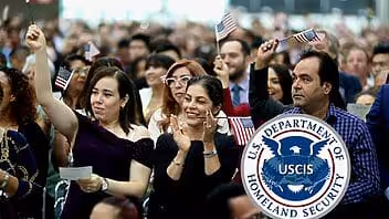 Emigrantes indocumentados con más de 10 años en Estados Unidos podrán adquirir la Green Card