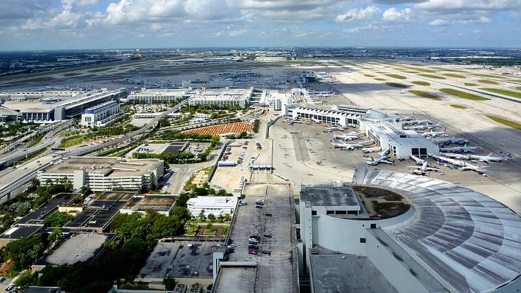Reportan un ataque con machete en las inmediaciones del Aeropuerto de Miami