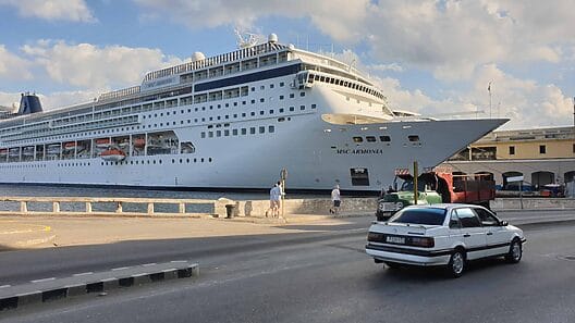Empresas de cruceros podrían pagar millones por operar en bienes confiscados en Cuba
