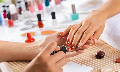 salario manicurista miami