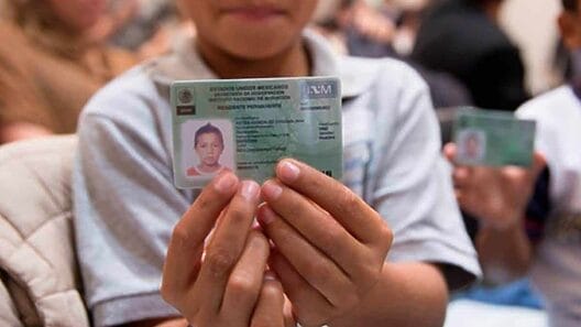 Regularización de cubanos en México: solicitud de refugio y tarjeta de visitante por razones humanitarias