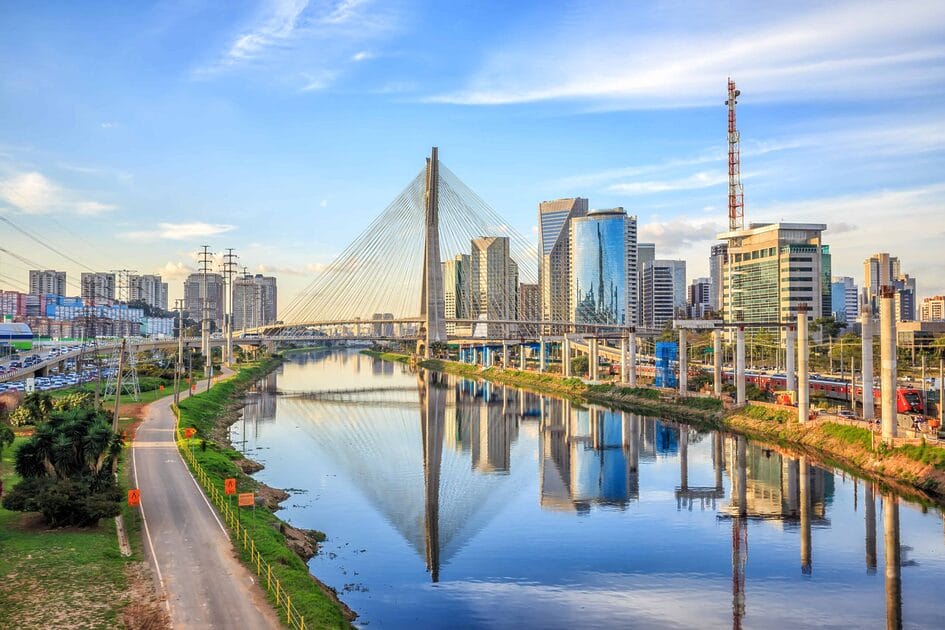 ciudad de sao paulo vuelos desde Miami