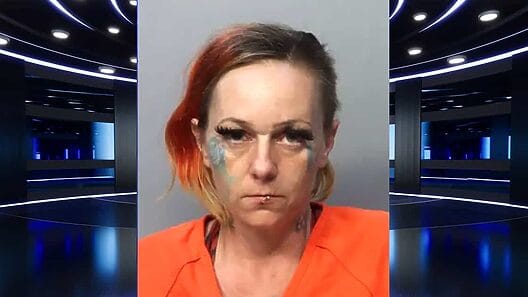 Arrestan a una mujer en Miami luego de encontrar a su hija de 4 años vagando sola en una gasolinera