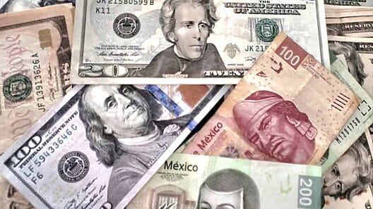Así está el Peso Mexicano frente al dólar hoy 23 de noviembre de 2023 en los Bancos de México