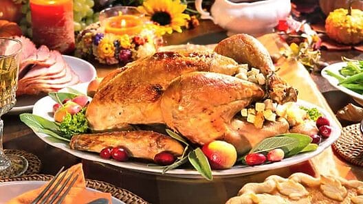 Baja precio del pavo para cenas del Thanksgiving Day