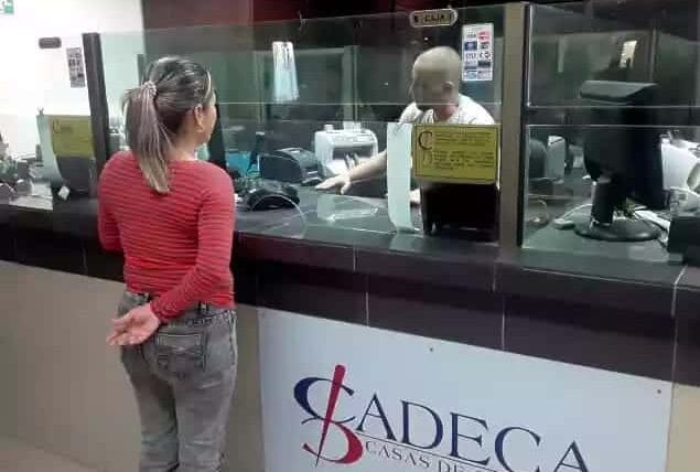 CADECA abre nuevas oficinas en Cuba, pero no puede satisfacer la demanda de divisas