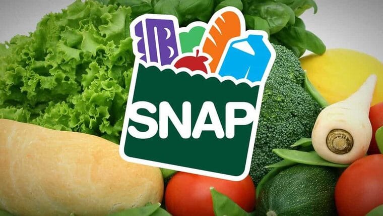 Pudieras perder tus food stamps en abril. ¿Por qué?