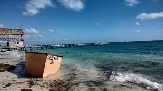 Doce balseros detenidos en Cancún: algunos lograron escapar