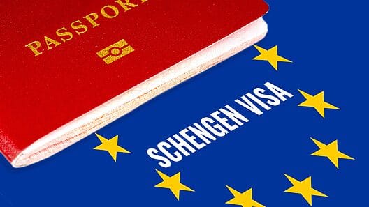 Estos son los cubanos que podrán pedir visado Schengen de manera online