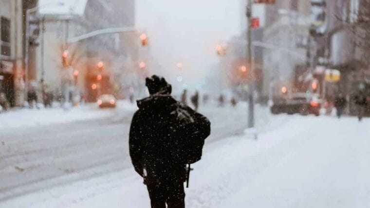Fuertes tormentas amenazan los viajes en Nueva York