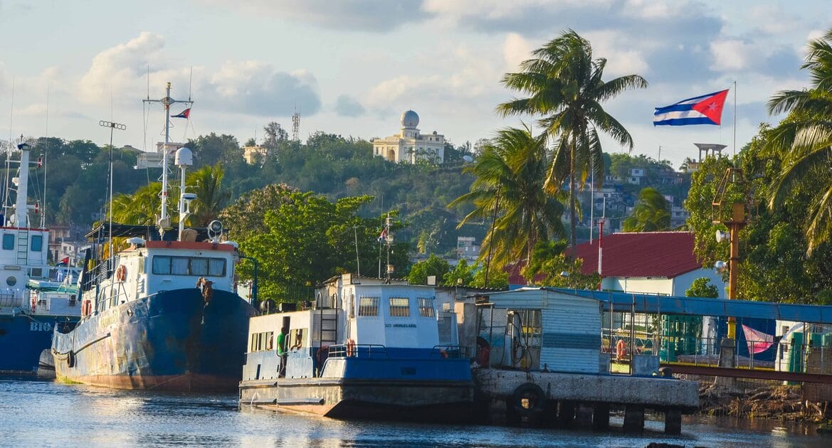 lanchita de regla habana cuba