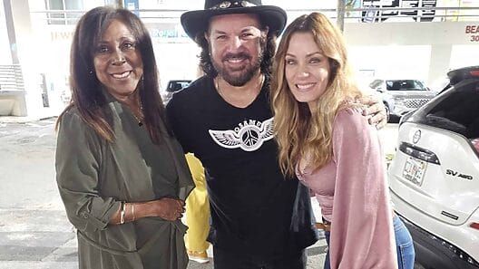 Actriz Irela Bravo se quedará en Miami “por un tiempo”