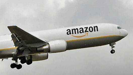 Amazon y Student Universe promocionan vuelos para estudiantes por solo $25 dólares