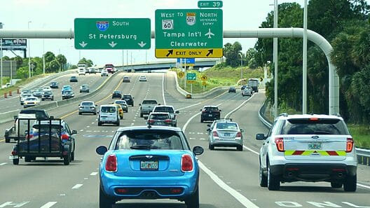 Choferes en Florida se verán afectados por esta ley desde enero de 2024
