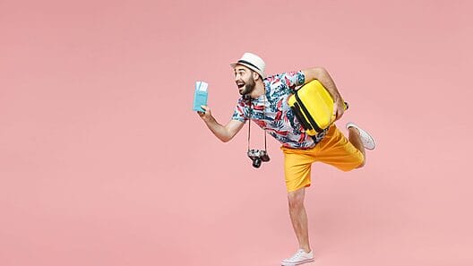 ¿Cuál es el mejor día y horario para comprar un vuelo barato?