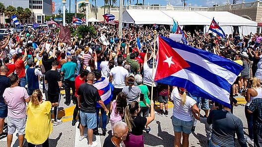 Cubanos en Miami se beneficiarán con la nueva oficina del Departamento de Estado en Miami